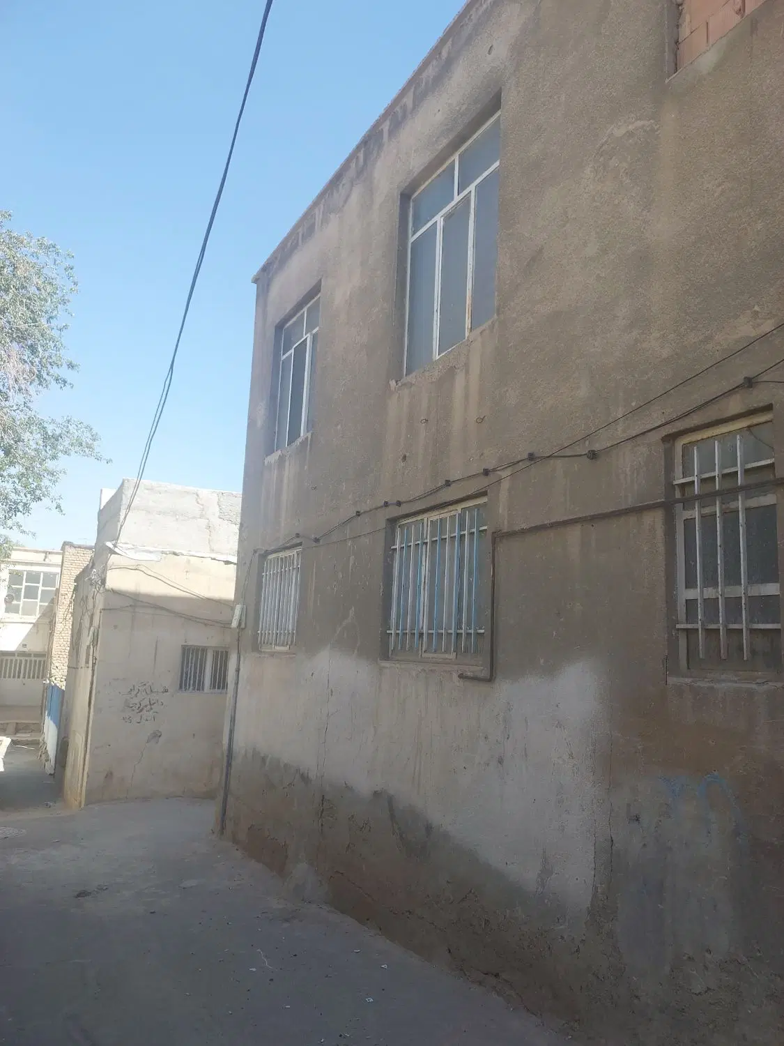 خانه دو طبقه ویلایی