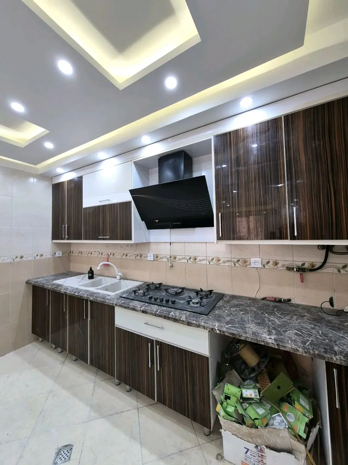 ۷۲متری در اندیشه فازیک سنددار