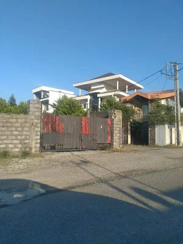 فروش زمین  بر گذر ۱۶ متری