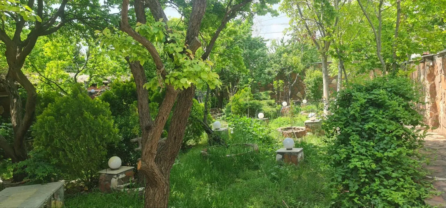 باغ خیابان بهشت ۹ در کردزار