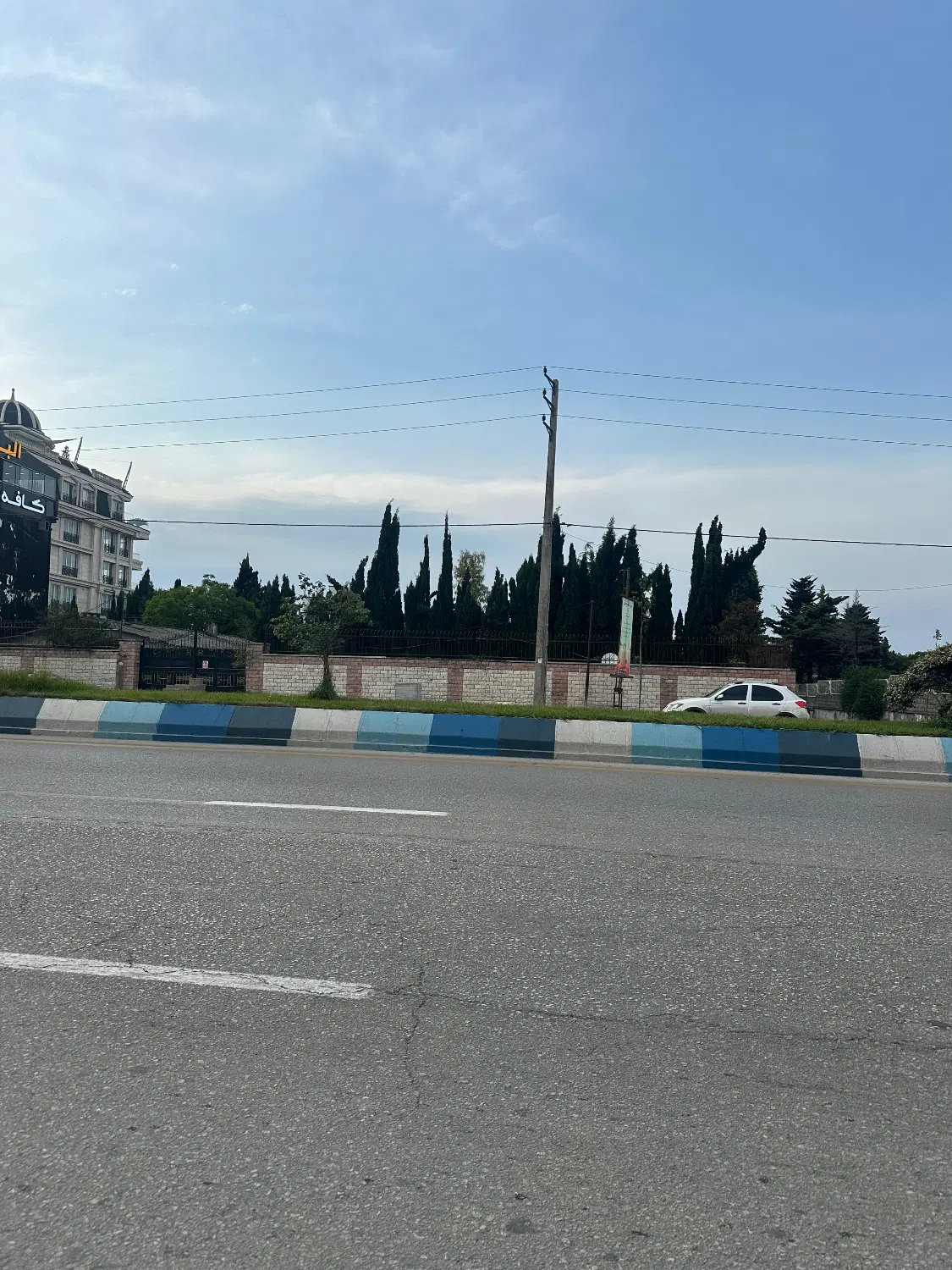 ۶۶۰ متر زمین بر جاده نزدیک امام رود