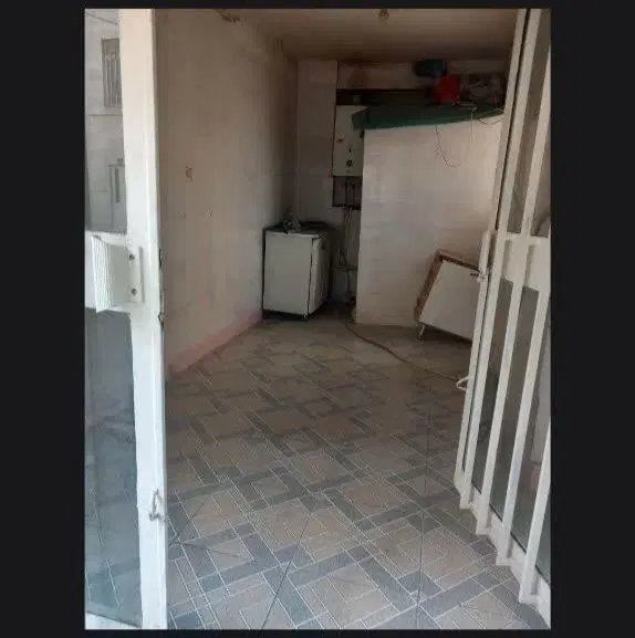 مغازه ۱۲ متری