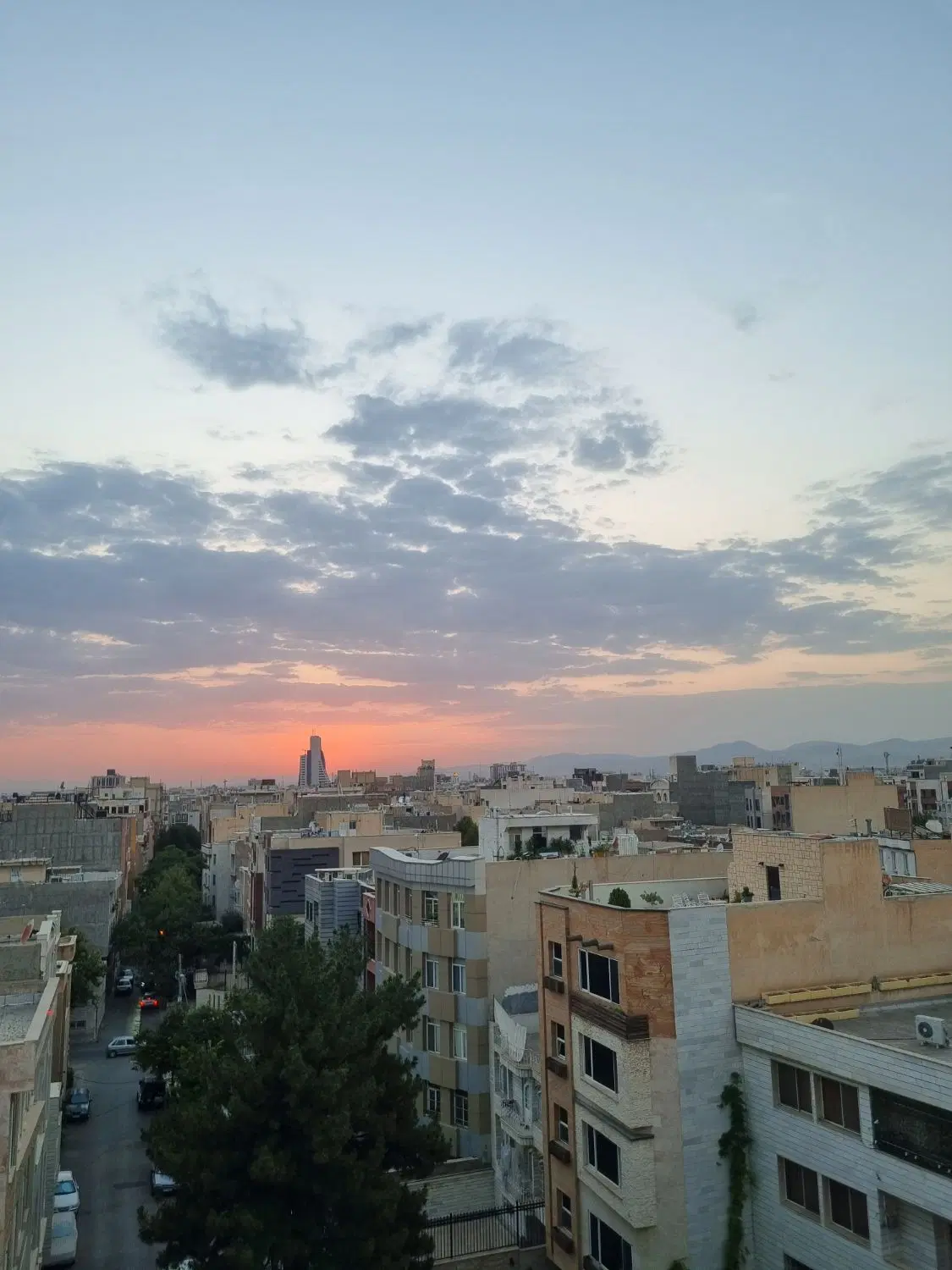 فروش ملک ۱۰۰ متری، خیابان باغ دبیر