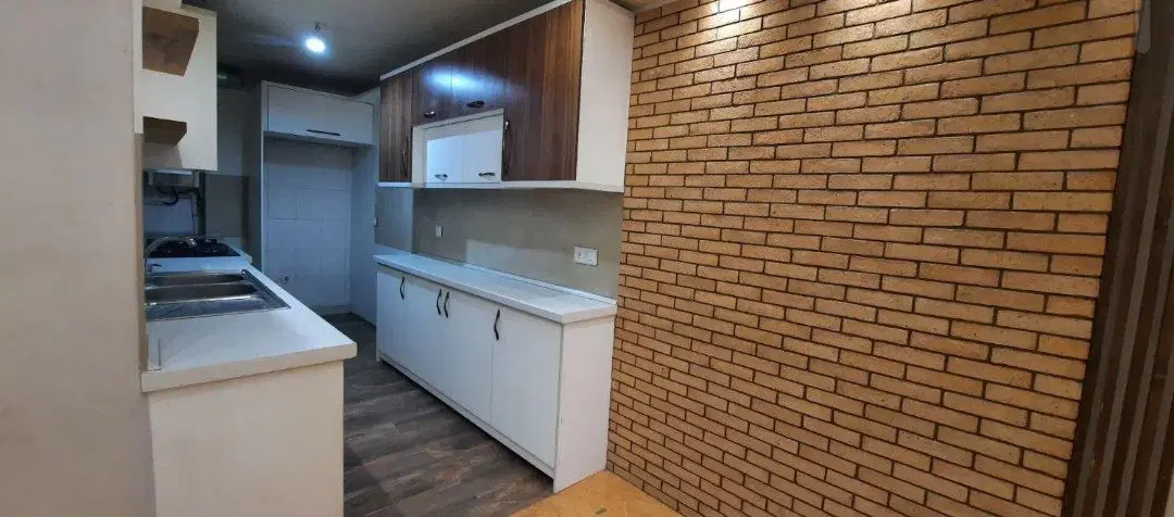 ۵۱متری راه جدا در پردیس مناسب  دفتر مهندسی و زوج)