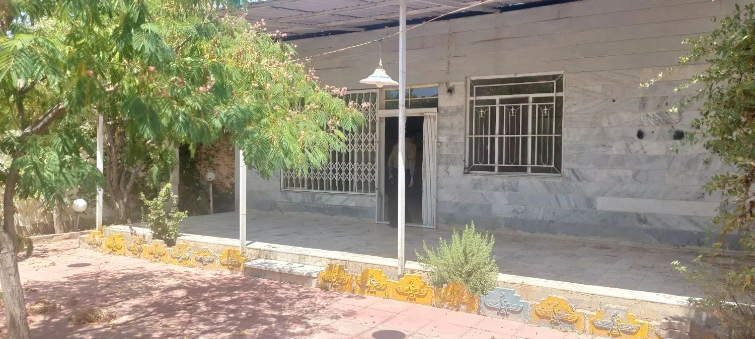ویلایی دربست