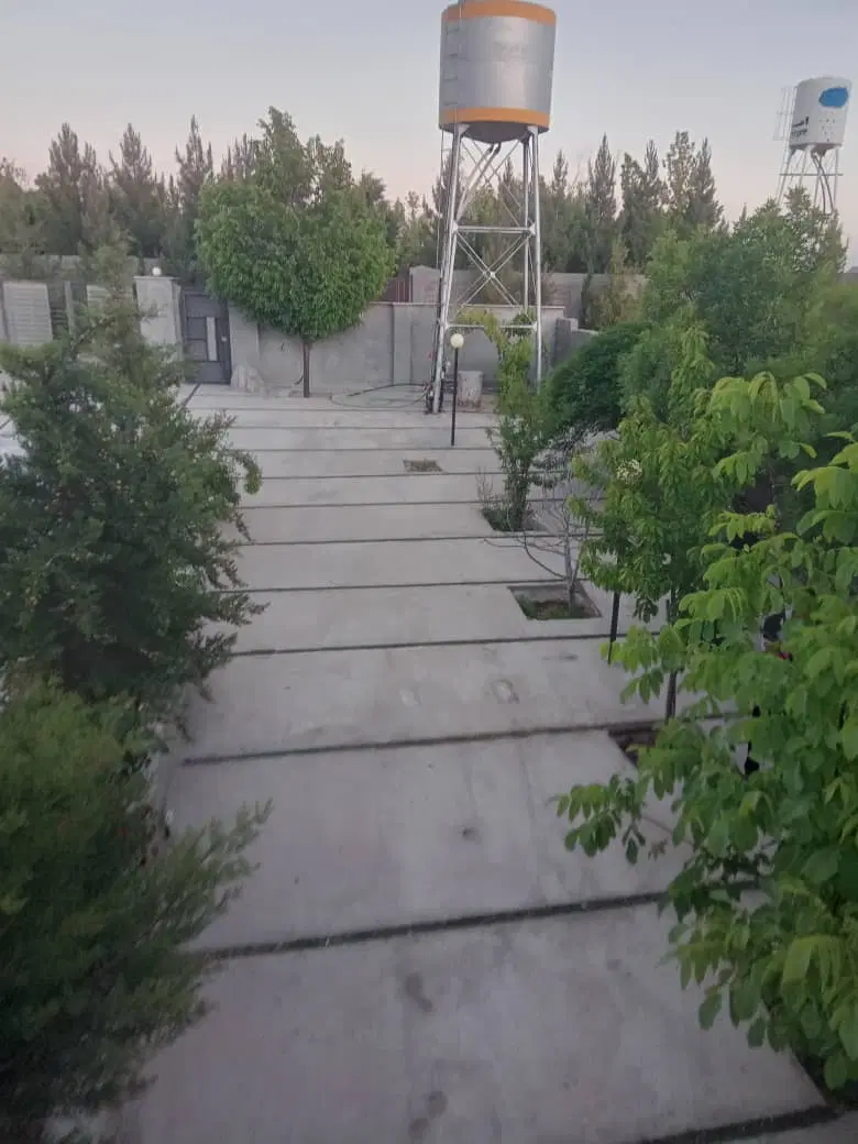 باغ شهری شیراز آب پرده آب و نگهبانی با امکانات‌