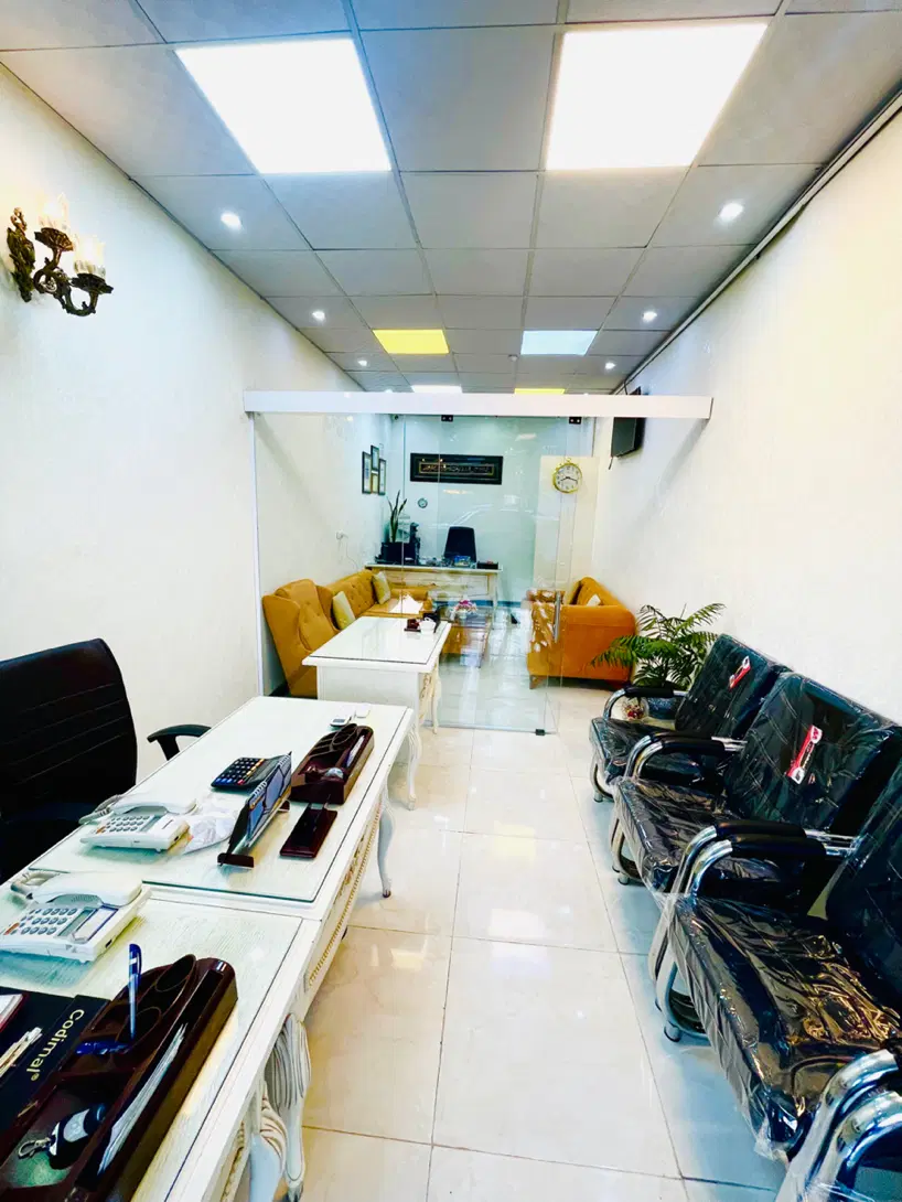 مغازه تجاری حاشیه فرامرز عباسی