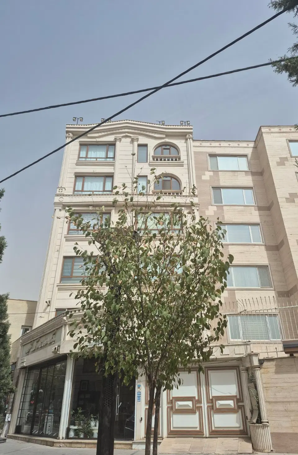 واحد لوکس ۱۶۰ متری ، سه خواب