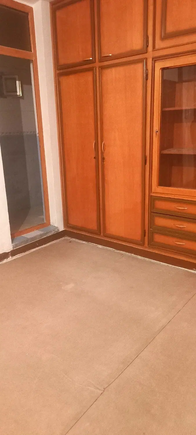 یک بالاخونه ۶۵ متری در کوی آزادگان  خیابان اصلی
