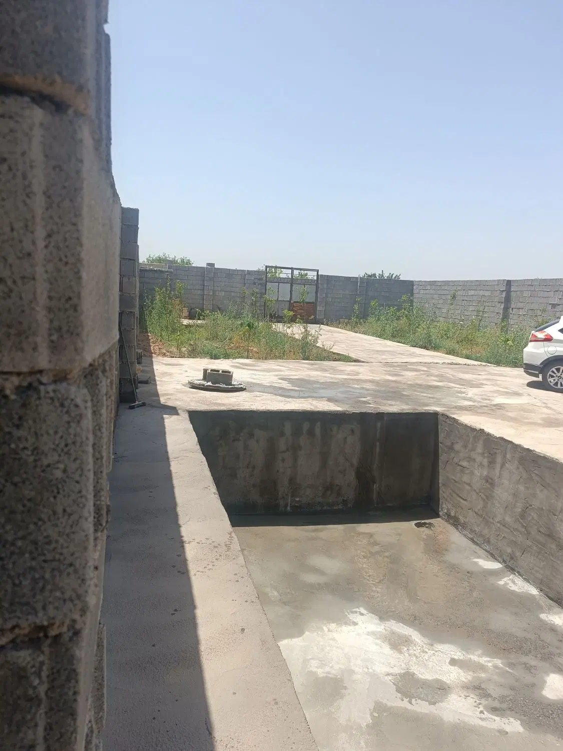 باغچه نیمه کاره ۵۰۰متری