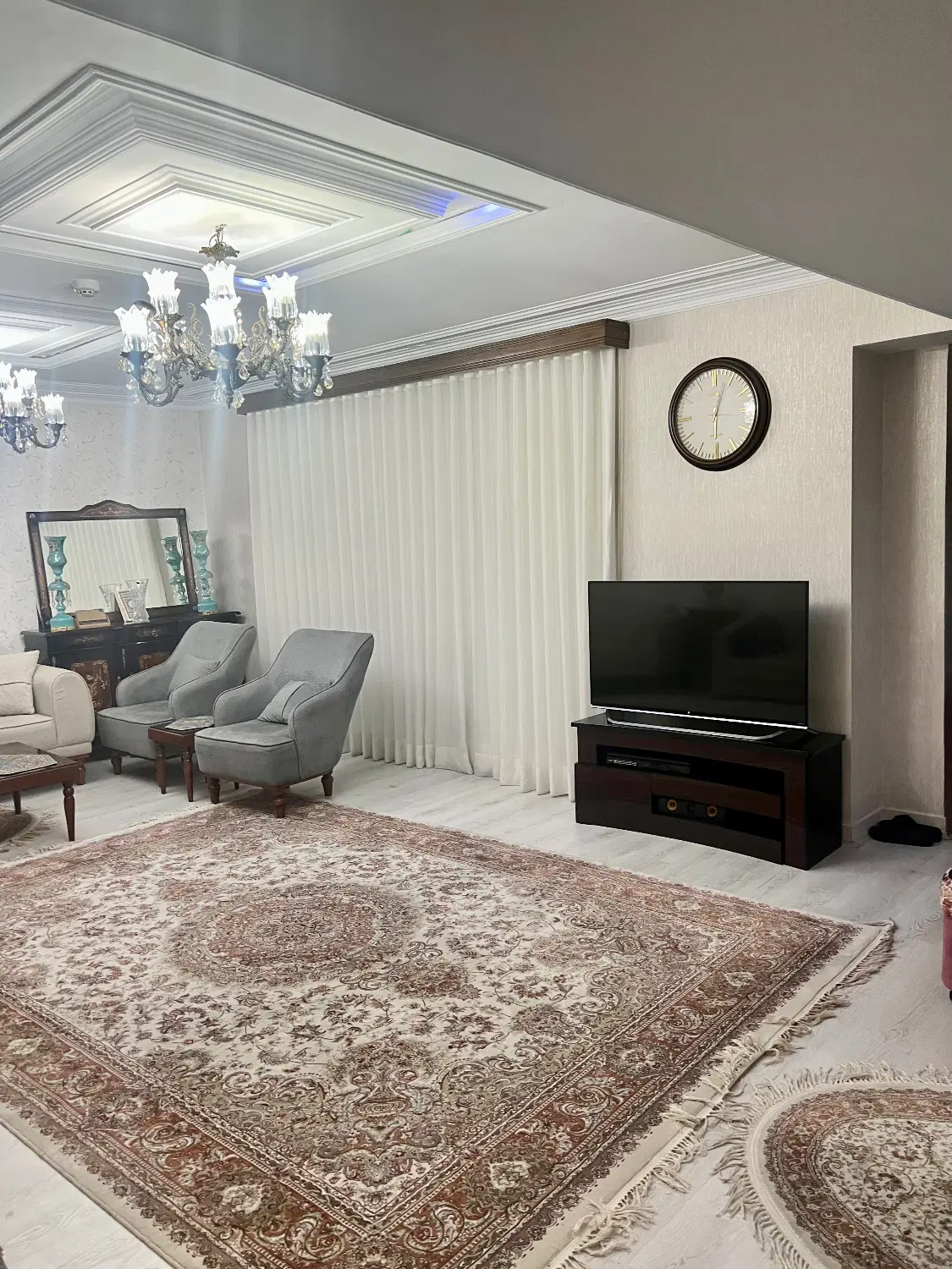 آپارتمان مسکونی _ ۱۰۹ متر - سعادت آباد