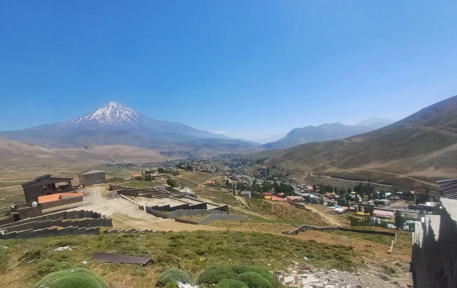 ۲۹۷متر زمین سند دار در پلور