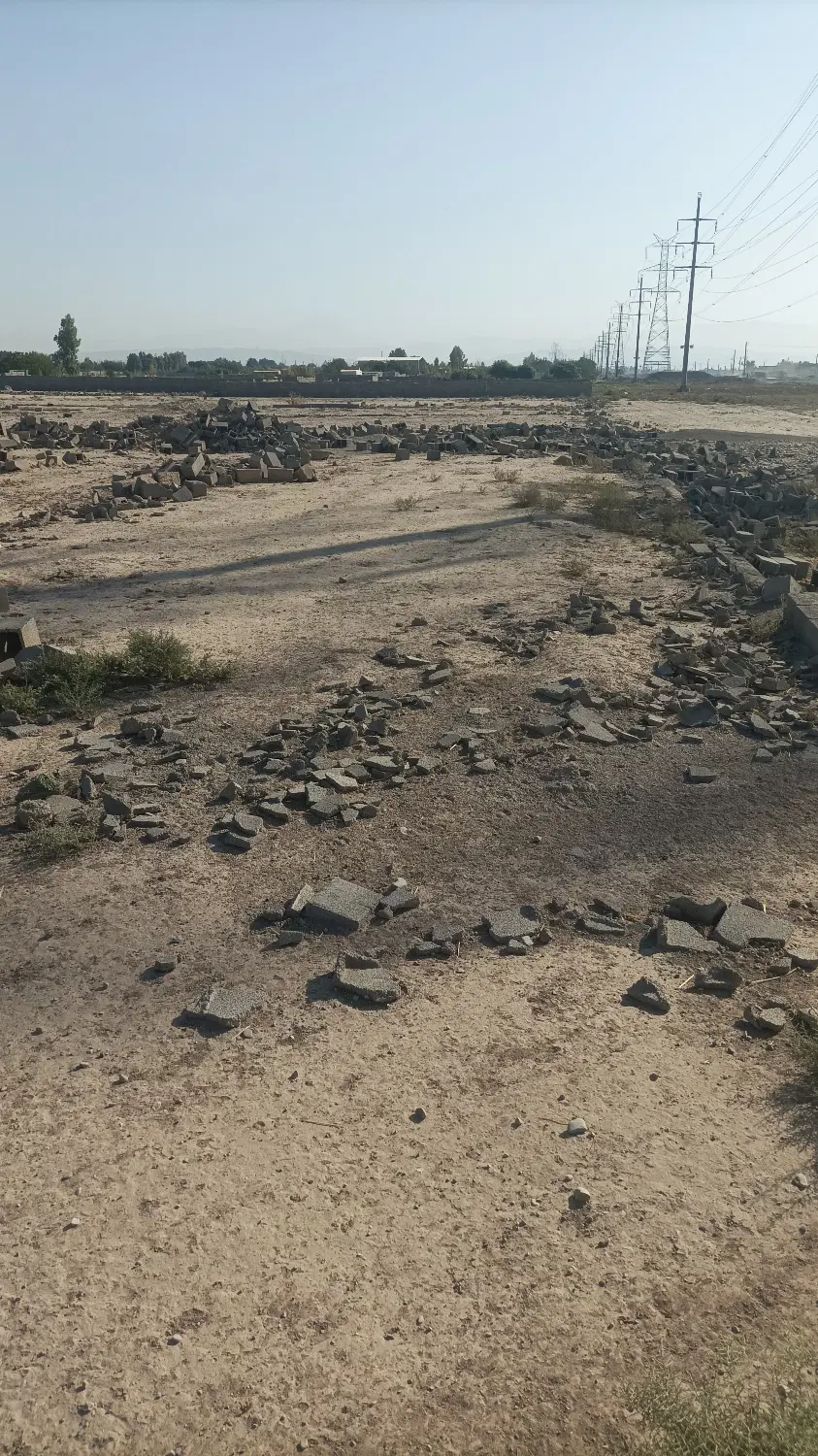 ۲۵۰ متر زمین مناسب باغچه