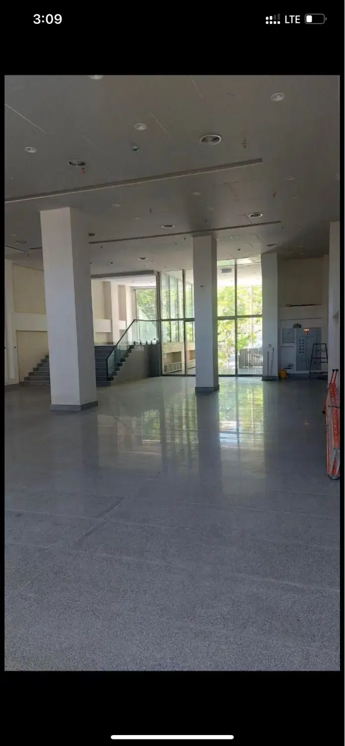 ۲۳۵ متر مغازه با ملکیت بر اصلی سهروردی جنوبی