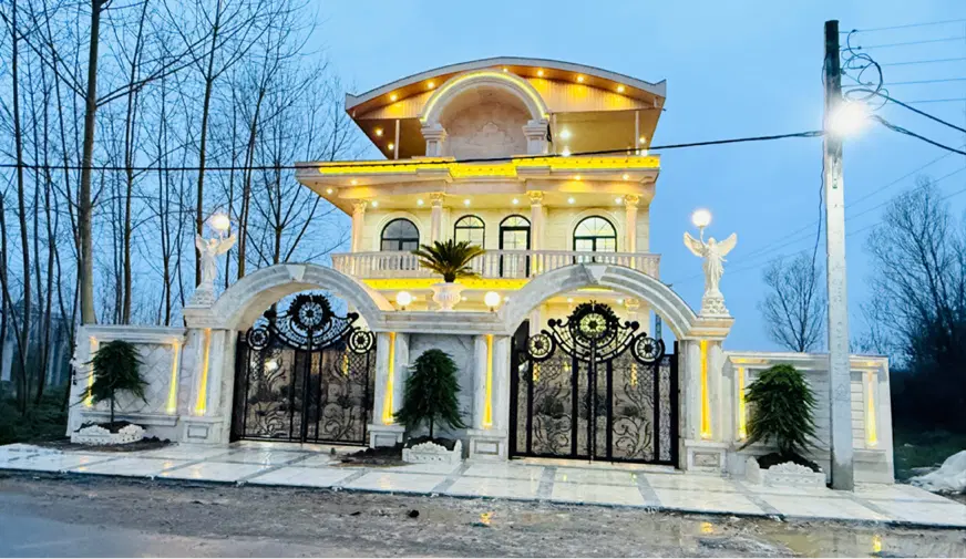 کاخ ویلای نیوکلاسیک سلطنتی