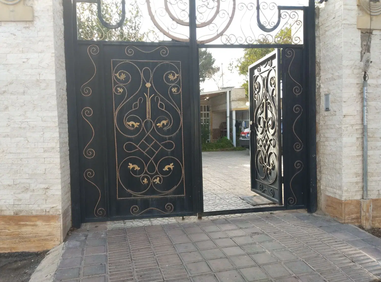 خانه جنگلی در قلب استان تهران