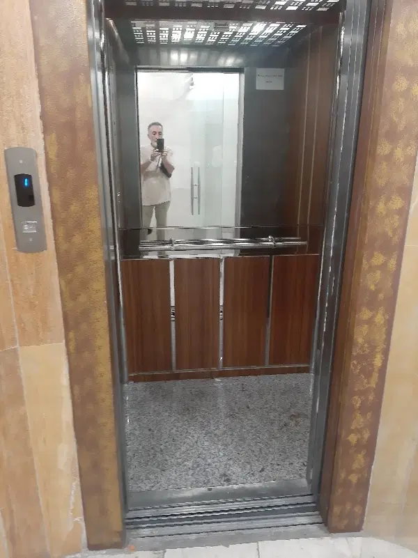 شریعتی روبروی ملک 50متر