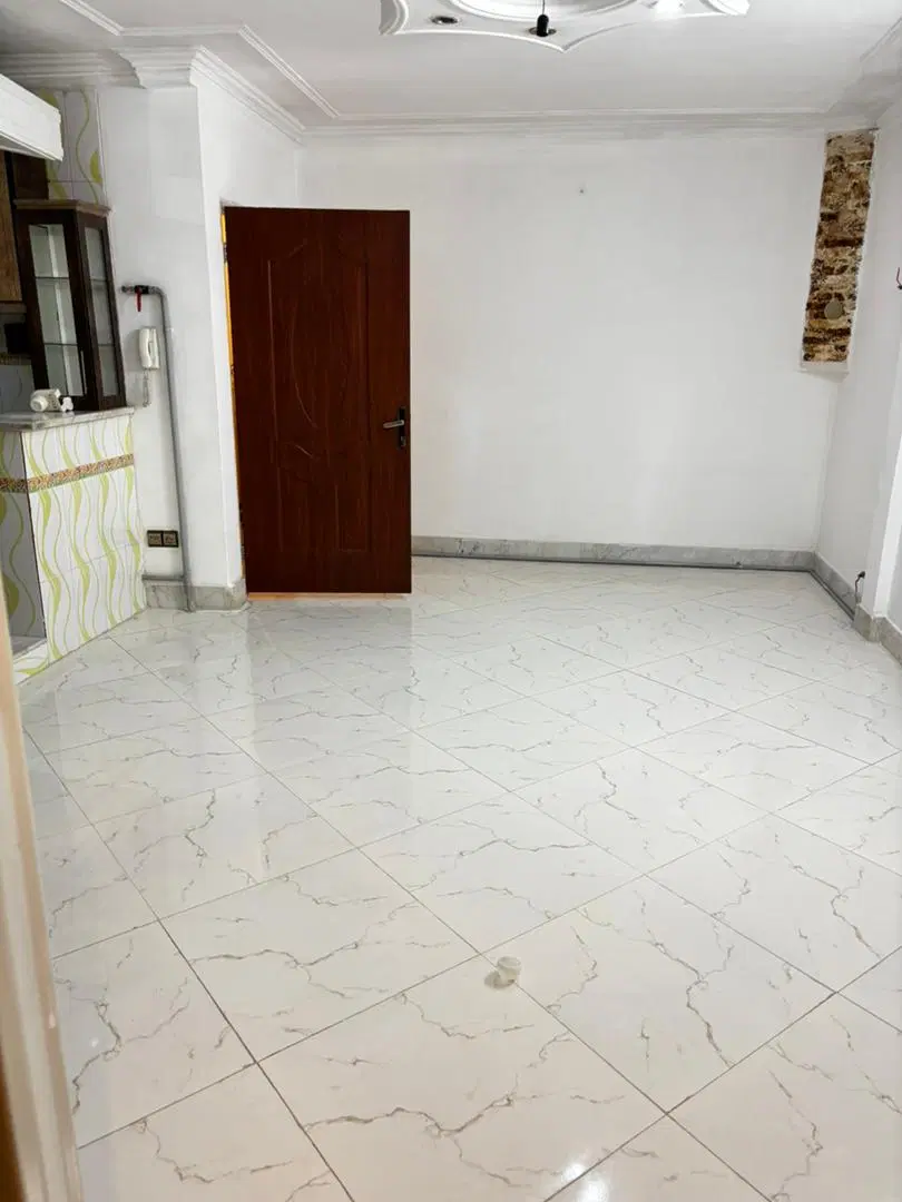 آپارتمان ۷۰ متری مرکز شهر پاکدشت