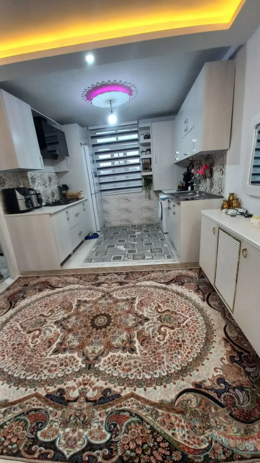 آپارتمان منوچهری
