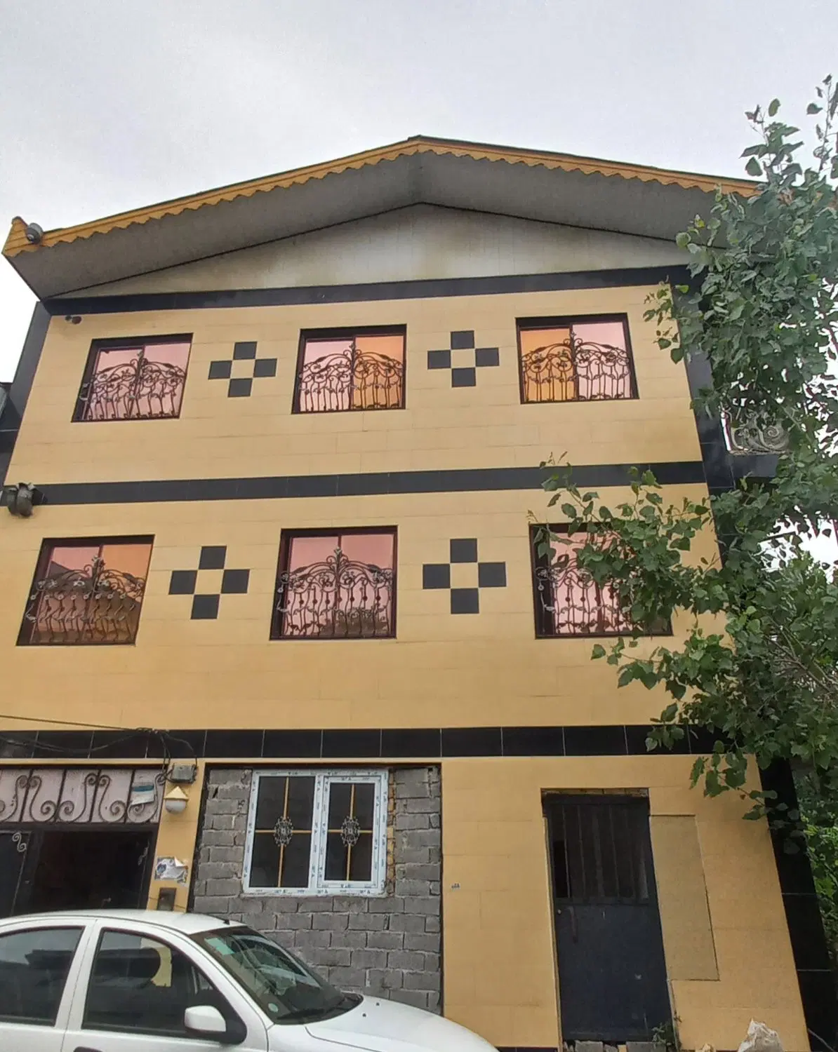 اجاره یک واحد مسکونی
