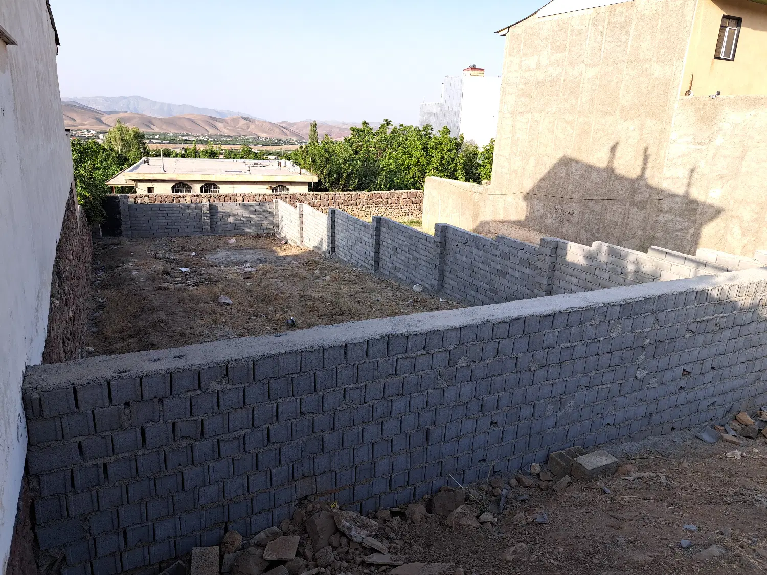 فروش یک قطعه زمین
