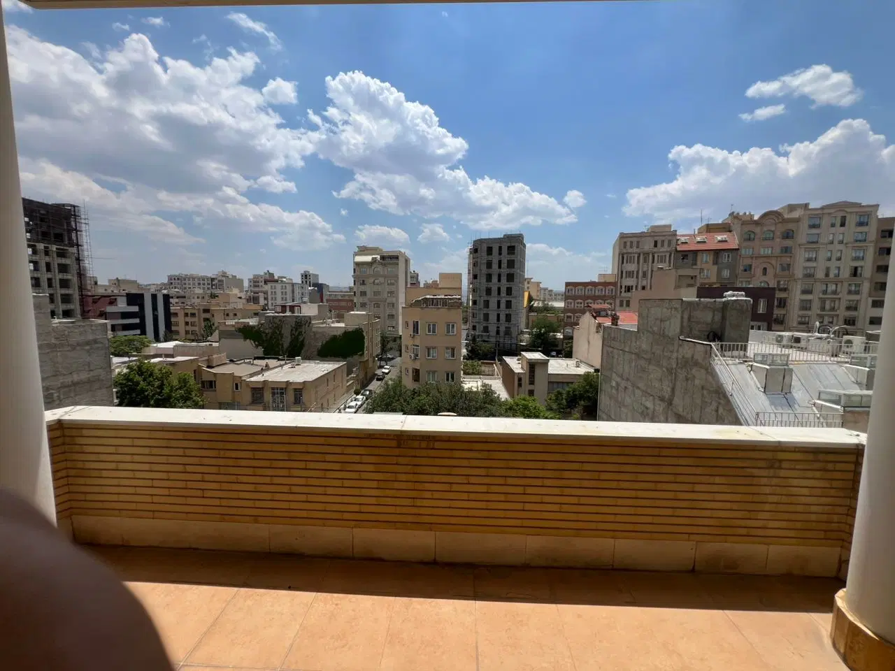فروش حیاط