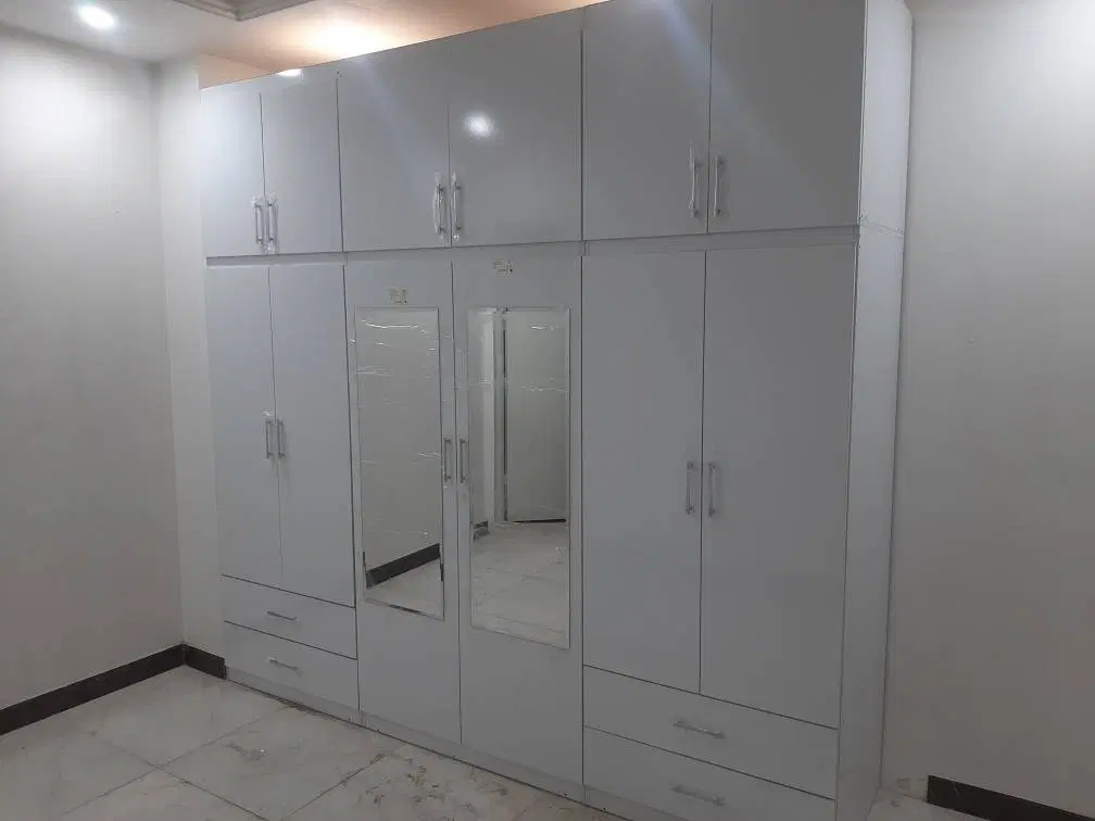 آپارتمان ۱۳۰ متری