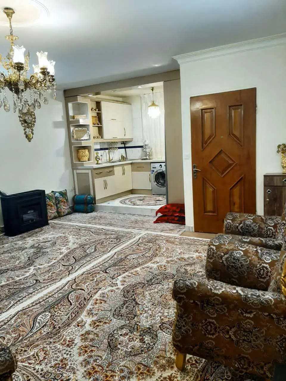 اسدی شرقی 55 متر 1 خوابه نورگیر خوب