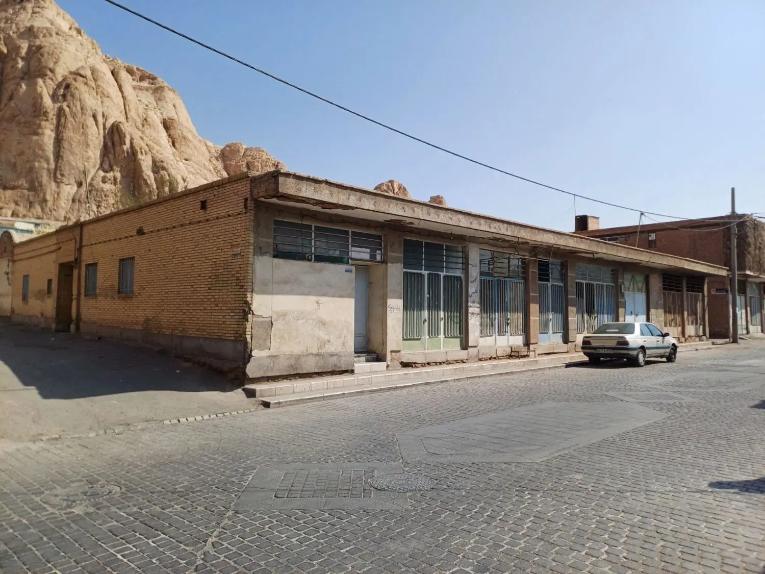 فروش ملک کلنگی، سندتک برگ