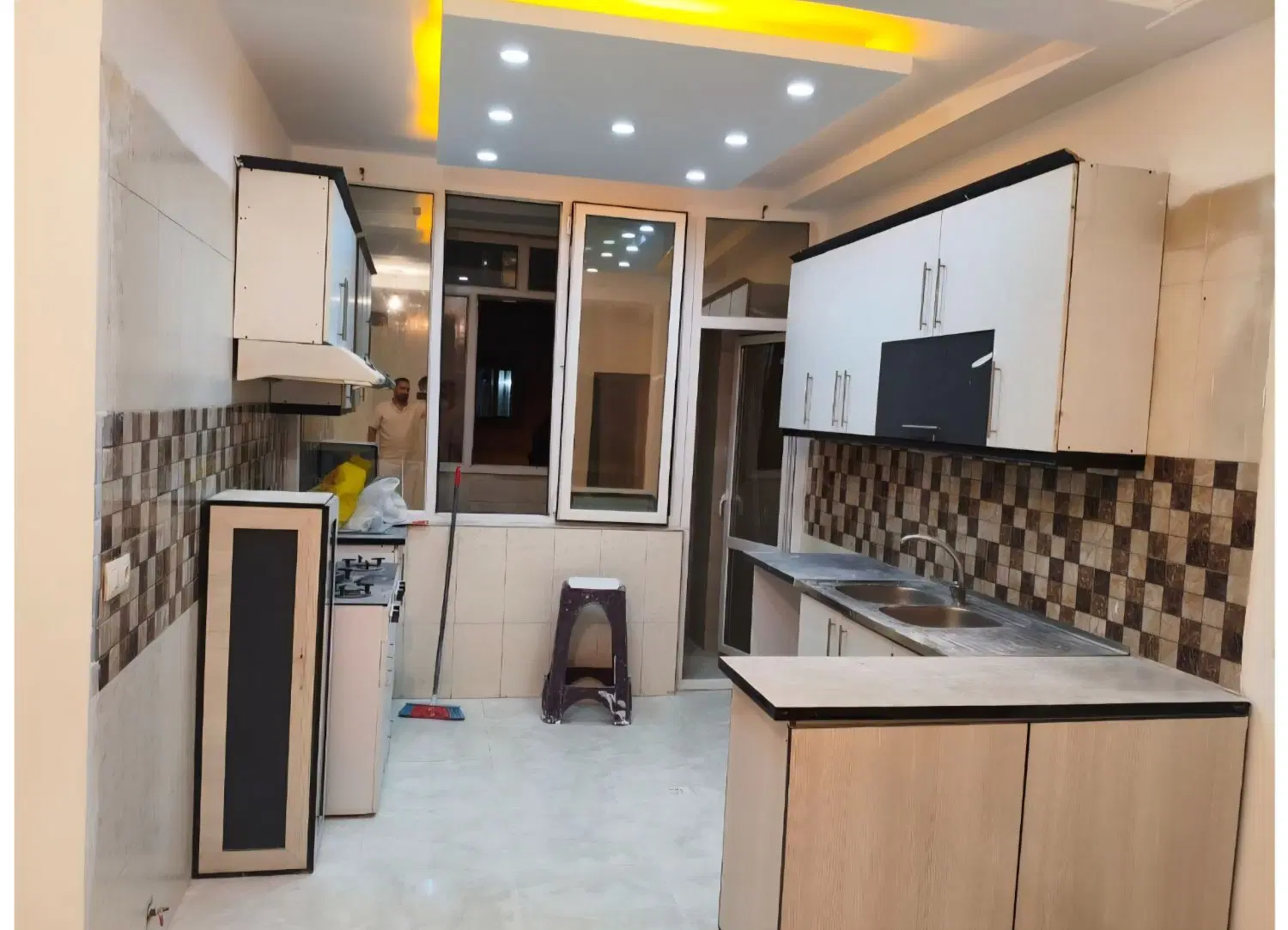 واحد60متر_مارلیک پرنیان_دارای وام آماده_روبه نما