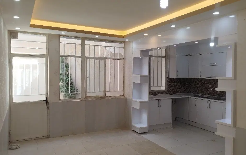 طبقه اول(همکف)دربست همت۱۸ تک خواب
