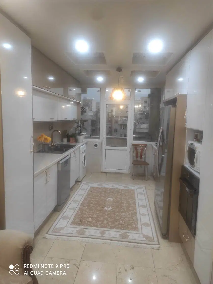 ۹۲ متری خوش نقشه فول امکانات نوساز