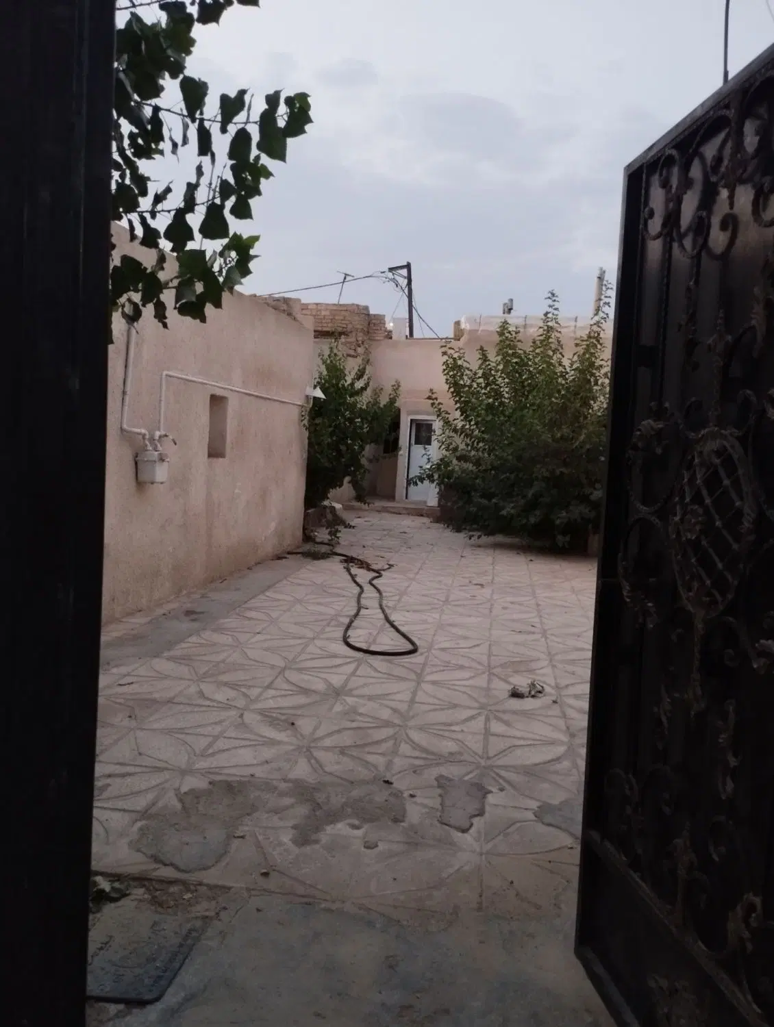 فروش خانه ویلایی ۲۰۵متری شیک و تمیز