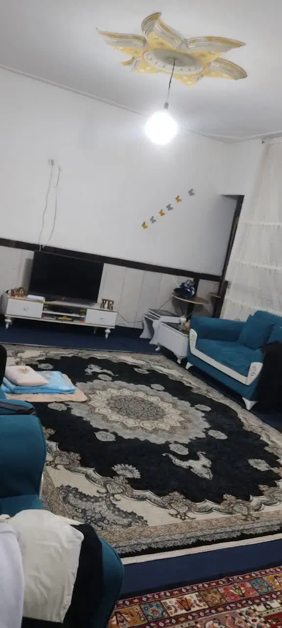 یک باب منزل مسکونی ۸۳ متری
