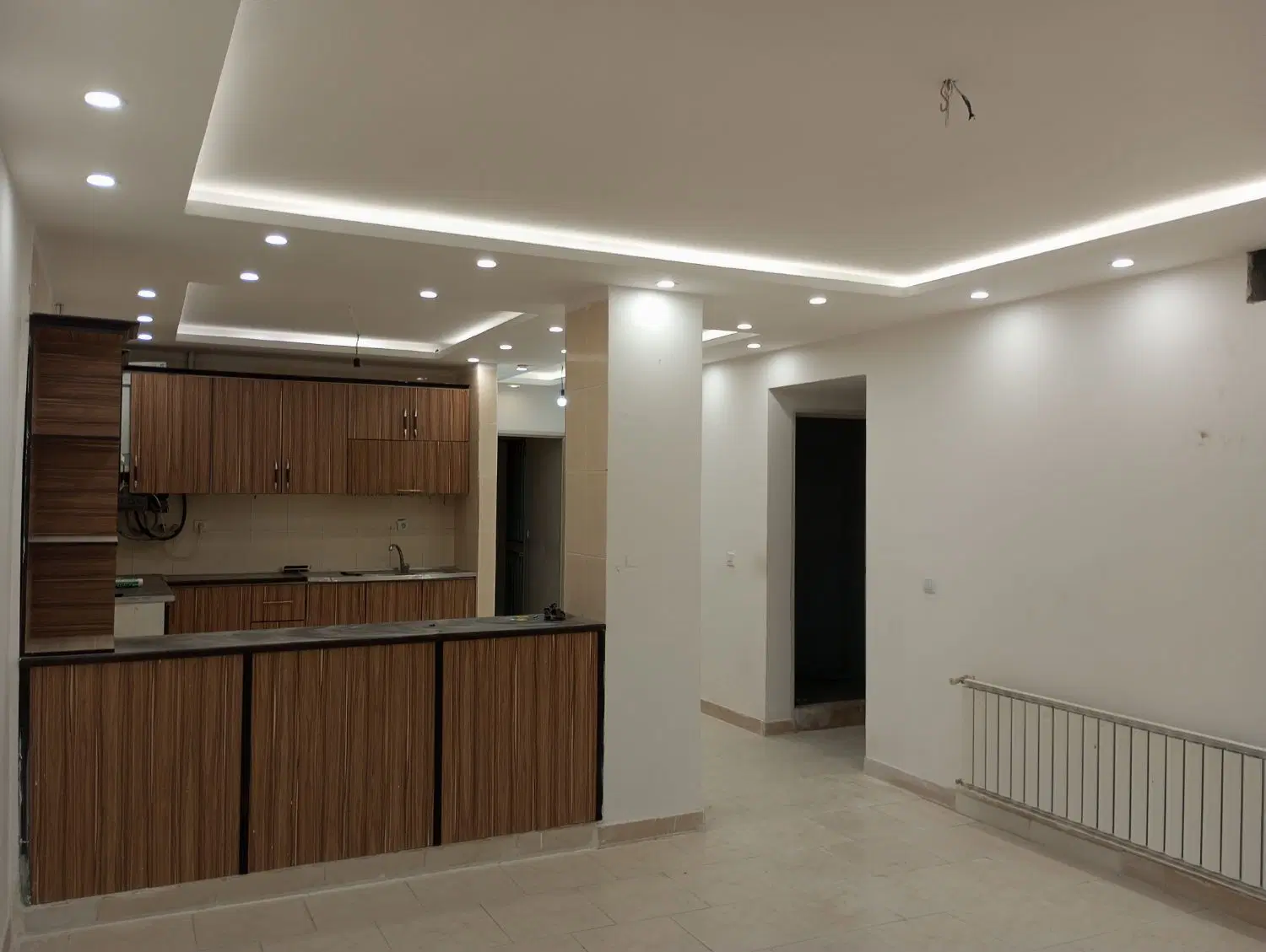 فروش آپارتمان ۸۱ متری دو خواب ( خیابان نیایش)
