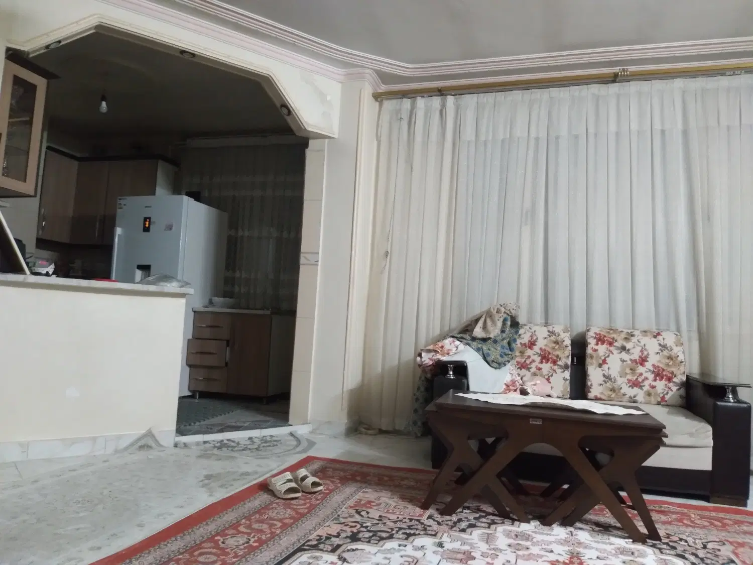 دو واحد در یک ساختمان