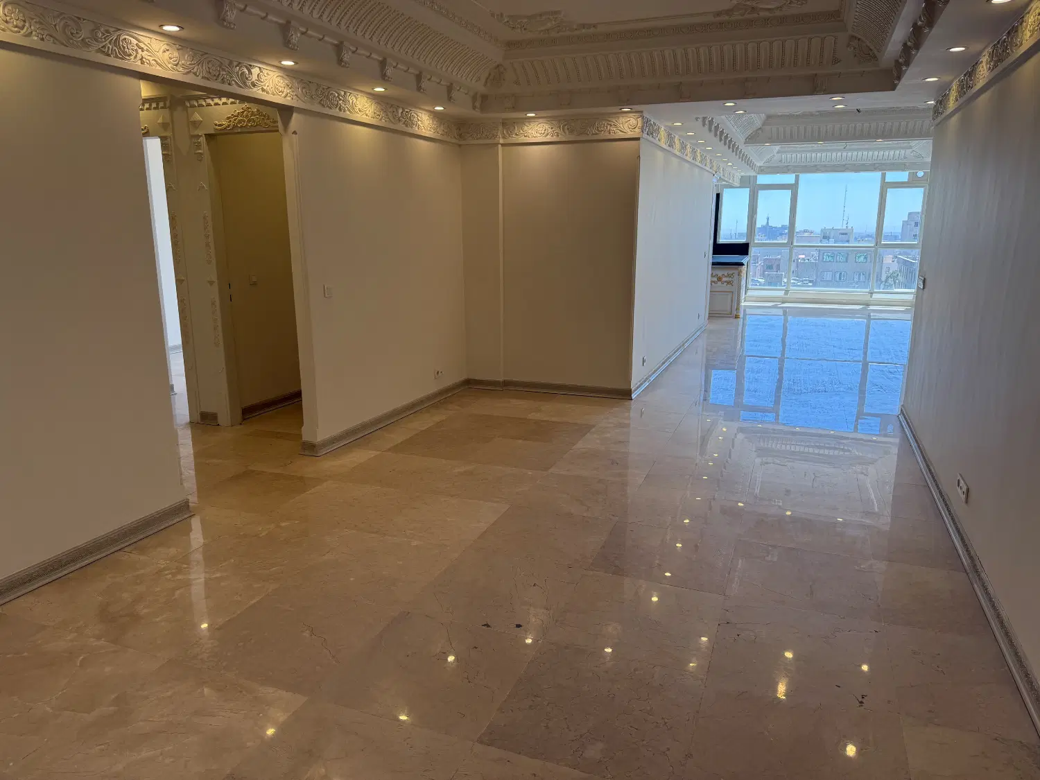 واحد ۱۶۴ متری نمونه ساختمان لاکچری خواجه نصیر