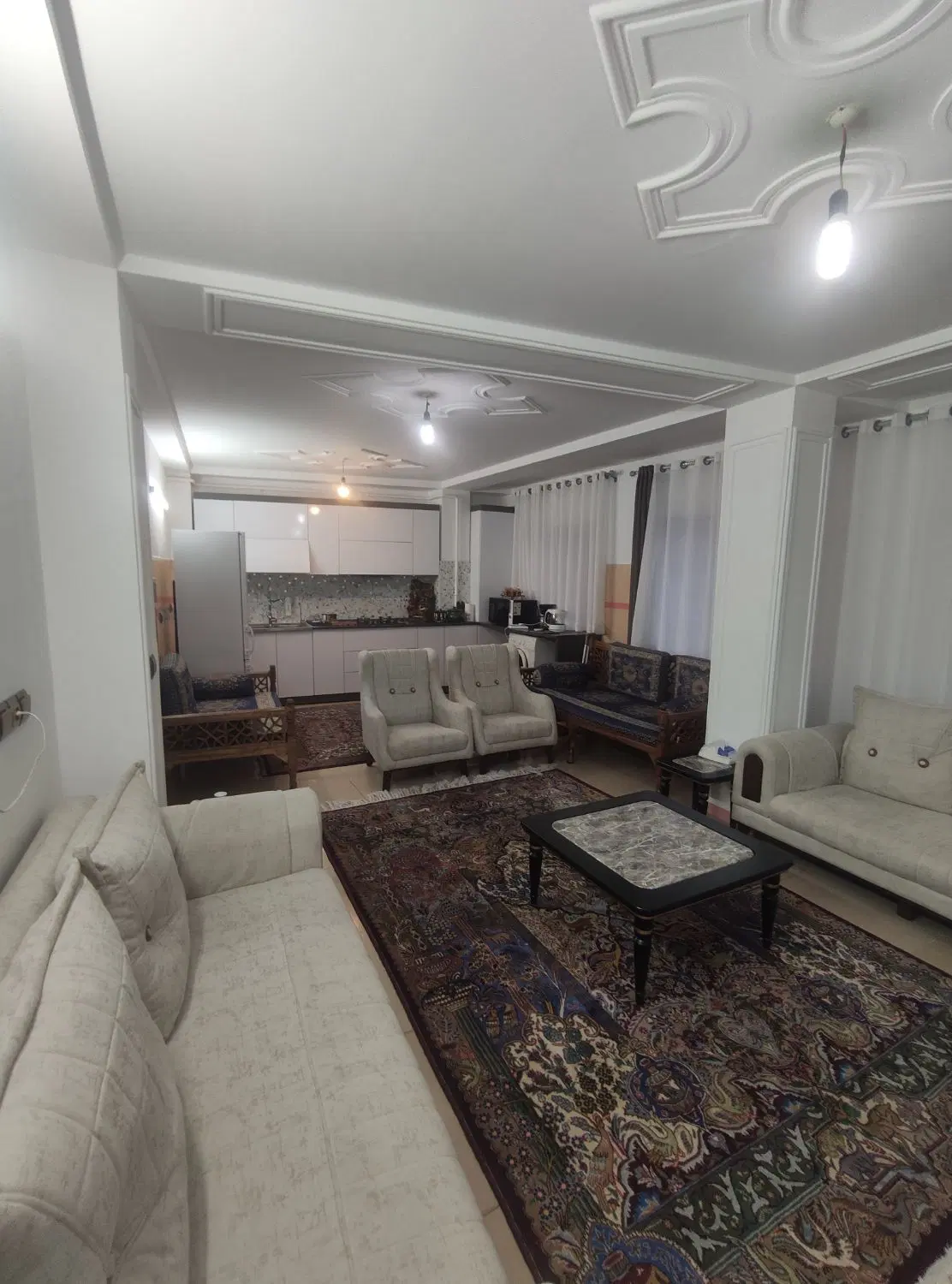 خانه کاسبی طبقه دوم 68متر با پارکینگ دو ماشین
