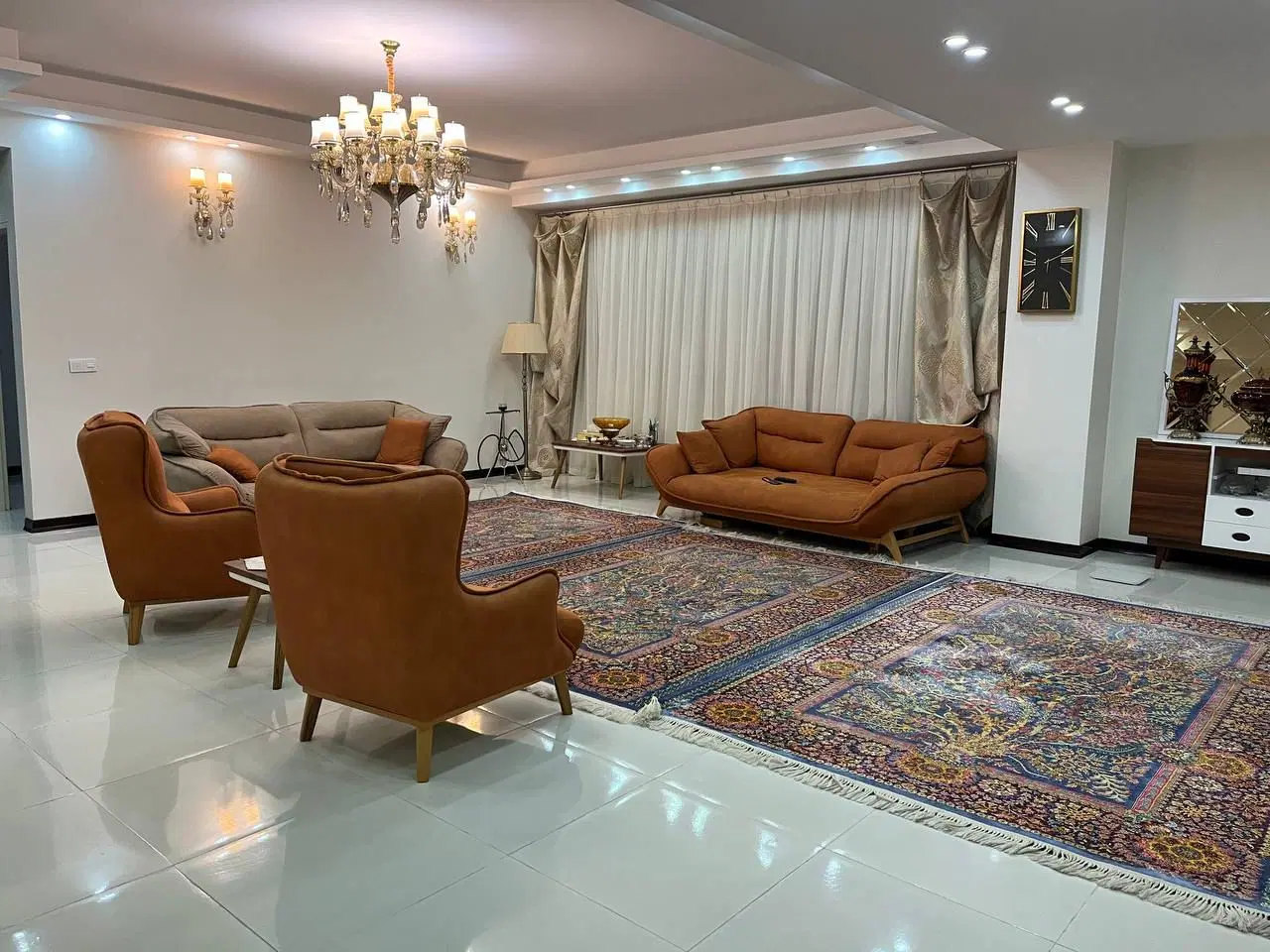 ۸۰ متر ۲ خواب فول امکانات دسترسی بلوار باغستان