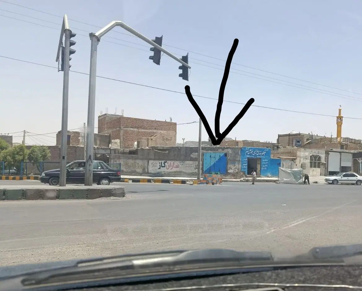 مغازه اجاره‌ای سر خیابان