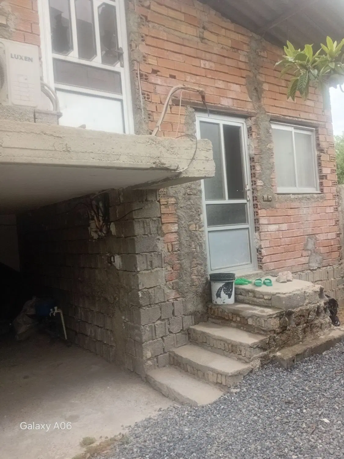 دو واحد ساختمان ویلایی   باهم فوری