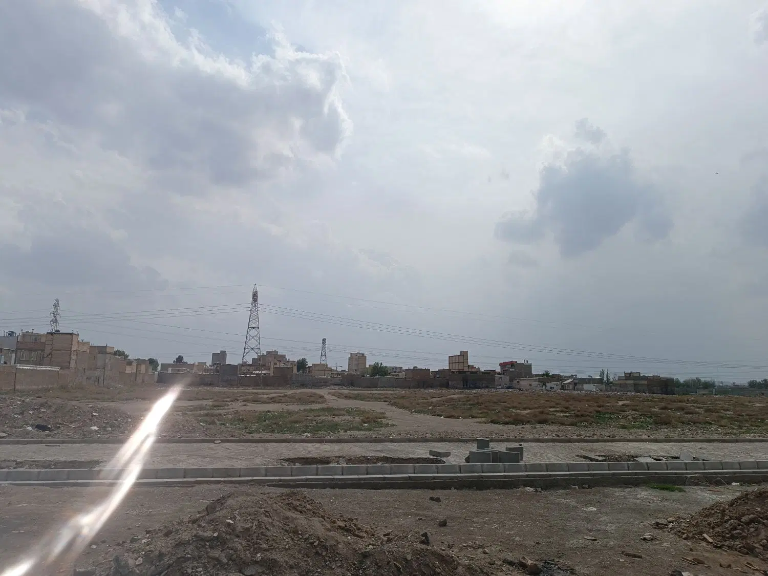 زمین ۱۰۲ متری سند تک برگ