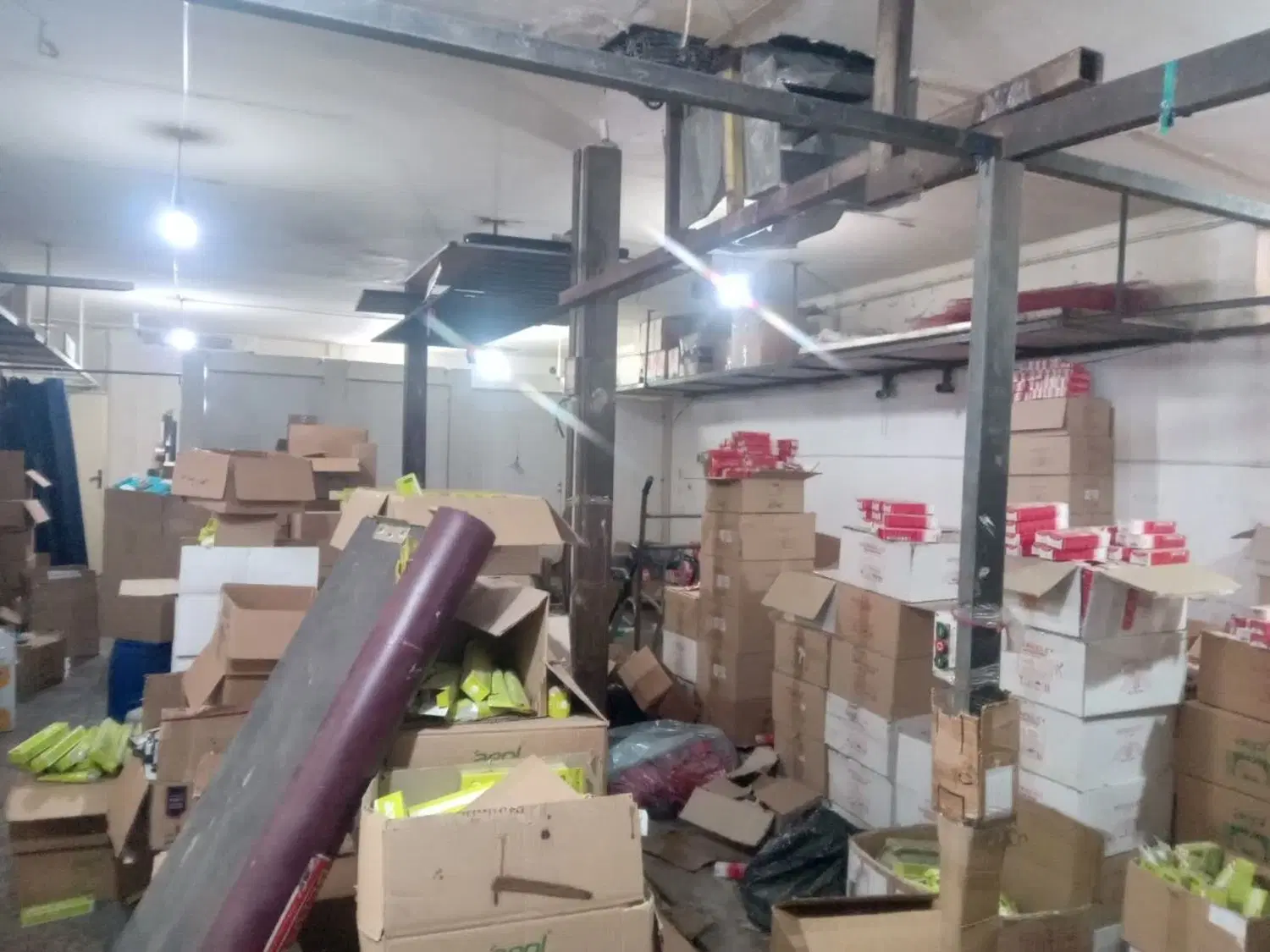کارگاه و انباری ۱۳۰م،ط همکف،برق۳فاز،منطقه۱۴ محلاتی