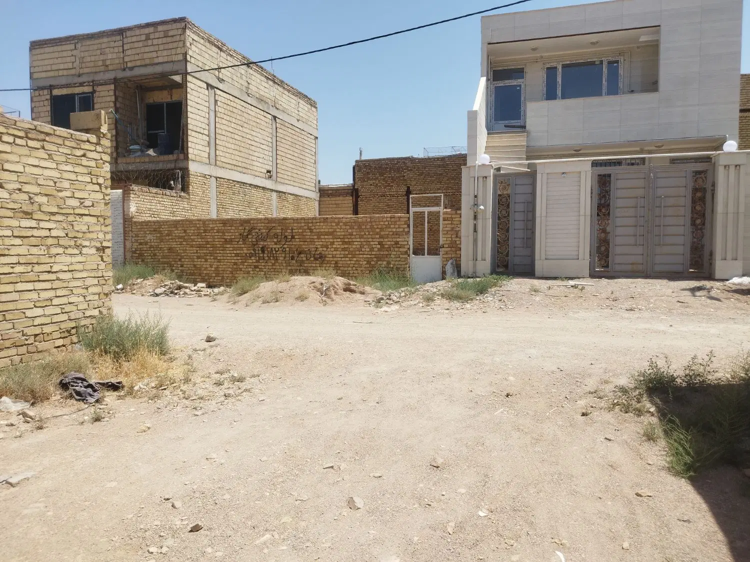 زمین درخیابان شهید خیرالله