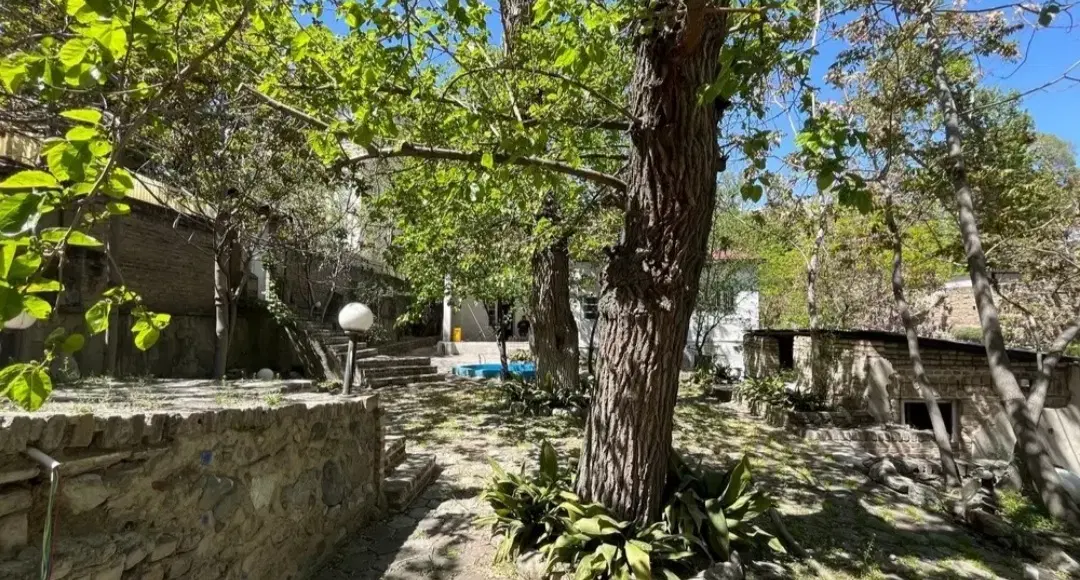 ۴۲۰متر خانه ویلایی ۴ خواب دلباز ۲۴۰متر تراس