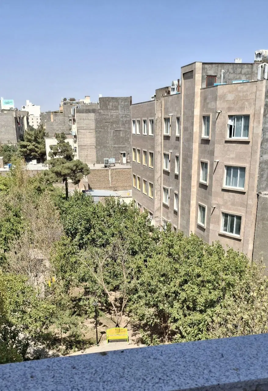 زمین حاشیه صدف