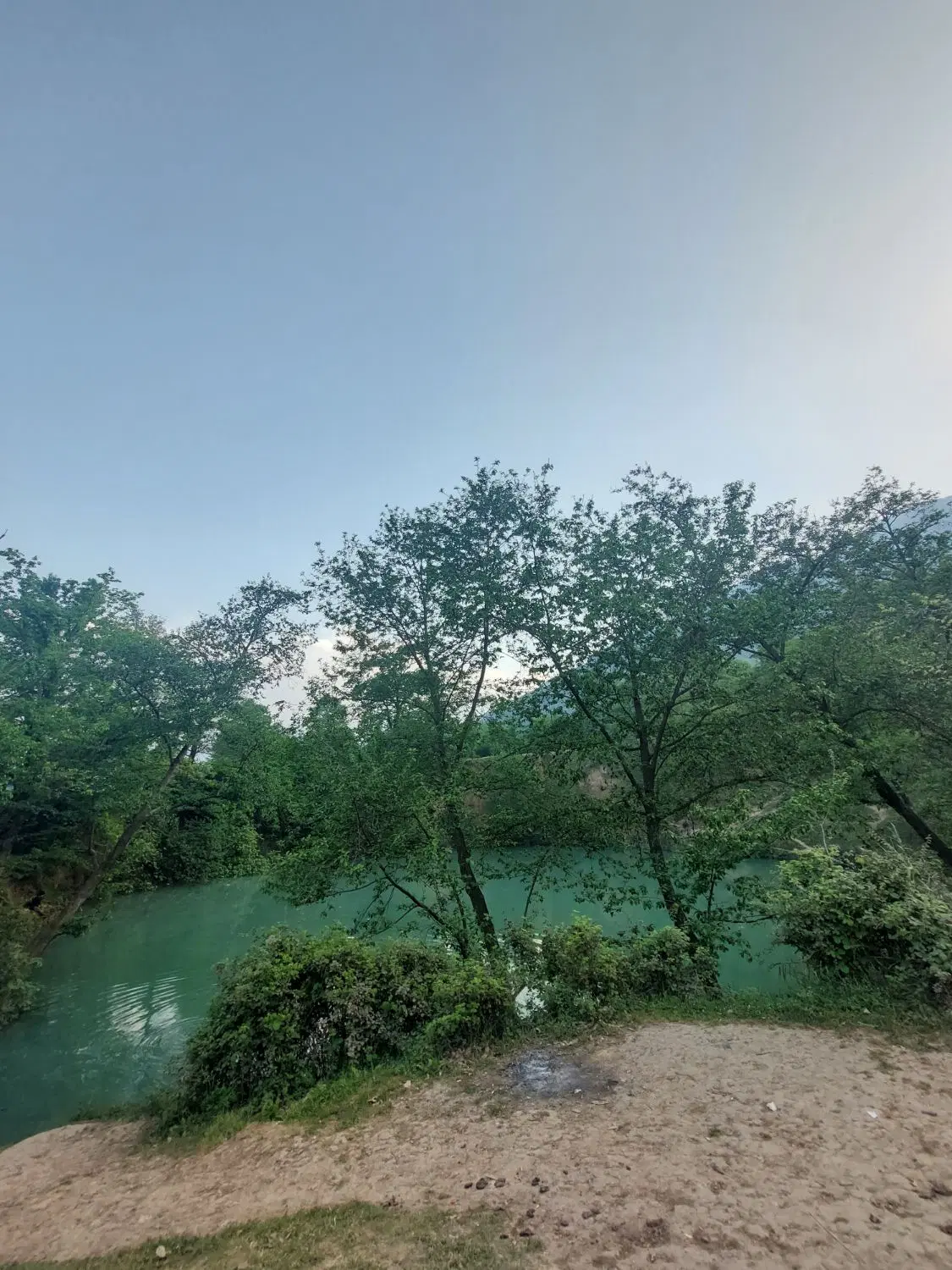 زمین داخل بافت