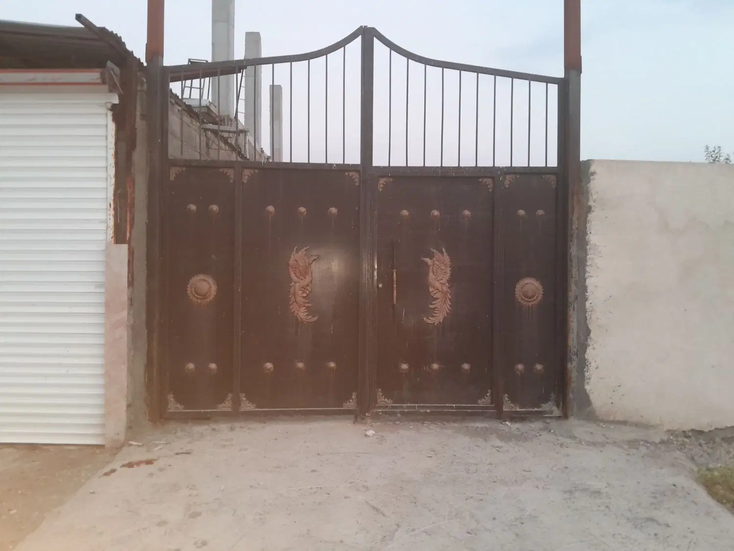 ۱۰۰۰متر مربع زمین دیوار کشی شده داخل طرح هادی