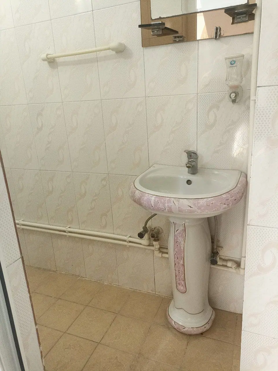 اجاره ملک جهت امور اداری وخدماتی