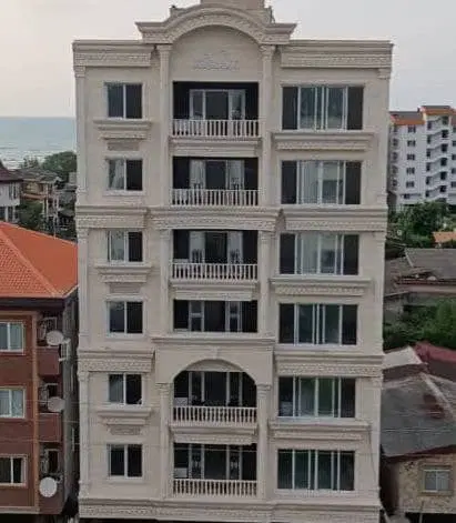 ۳۰۰ متر مشارکت درساخت